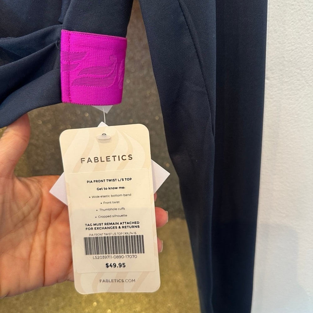 BNWT Fabletics PIA front twist top Navy Purple Orchid size XXL 14-16 - Picture 3 of 5